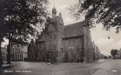 748095 altes rathaus - 748095),